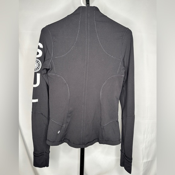 🍋 Lululemon Define Soul Cycle Women's Zip up Jacket Size 6 - Picture 3 of 5